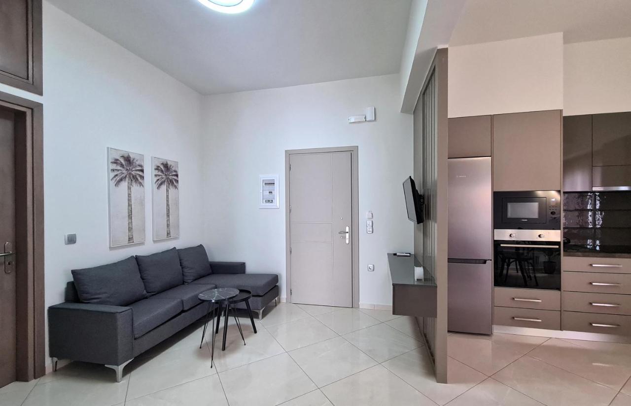 Anna & Zampia Apts